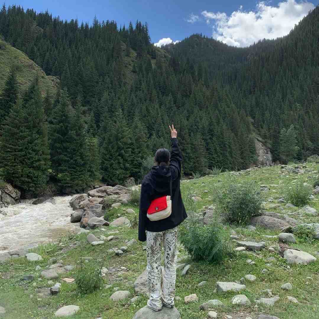 贾贾-新中国8楼179