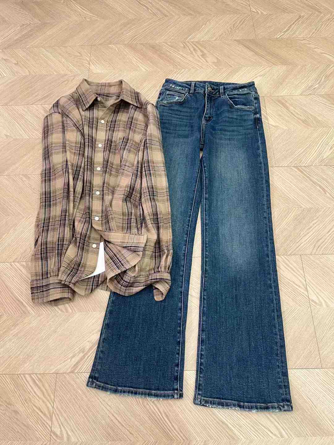 W伟家牛仔-天安8栋c688