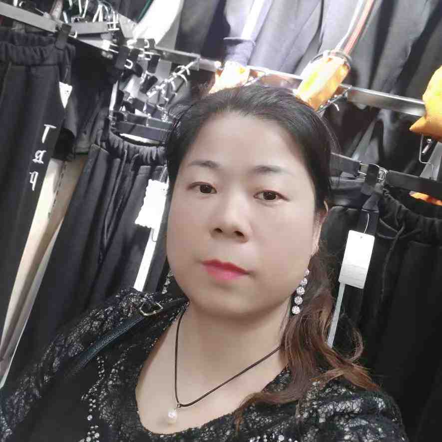 蕊蕊-南城1楼C206 南城 档口微信二维码及货源实拍 蕊蕊-南城1楼C206 南城 档口微信二维码及货源实拍