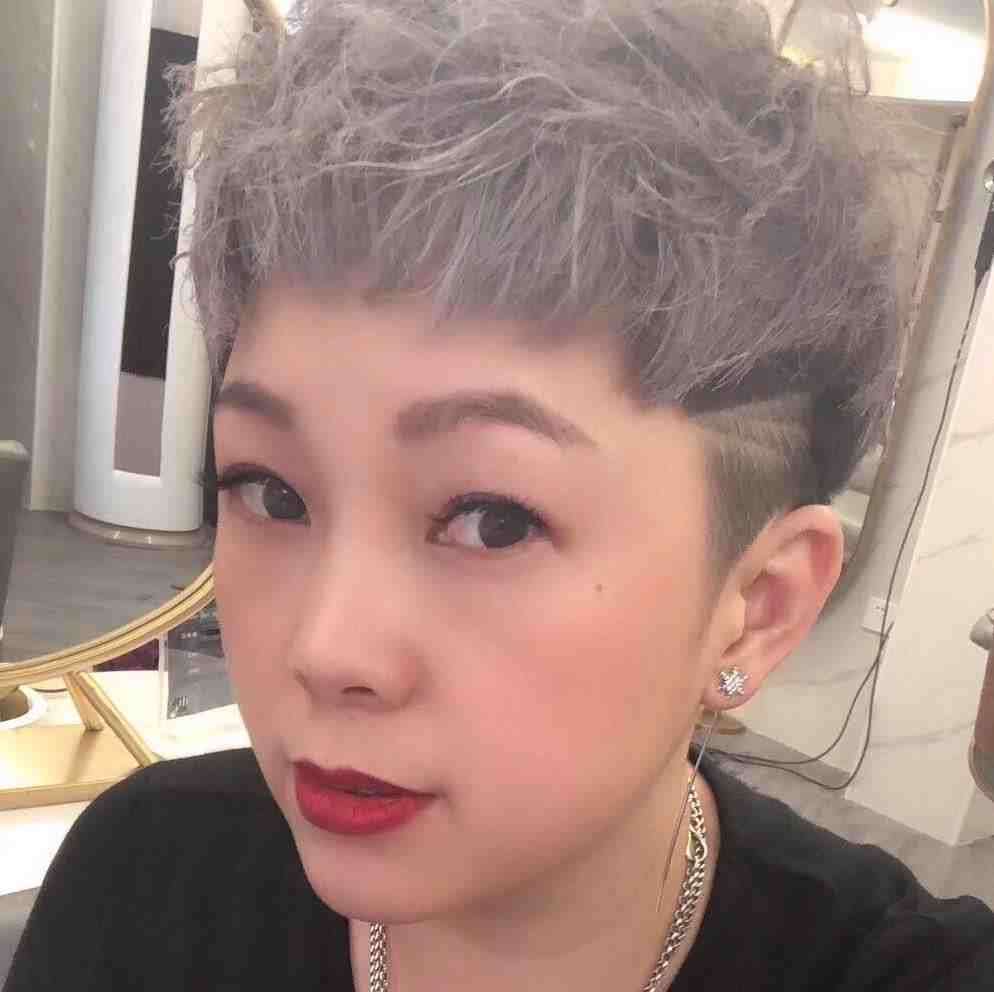 忆诺奇-美衣城C038 十三行服装批发市场 档口微信二维码及货源实拍 忆诺奇-美衣城C038 十三行服装批发市场 档口微信二维码及货源实拍