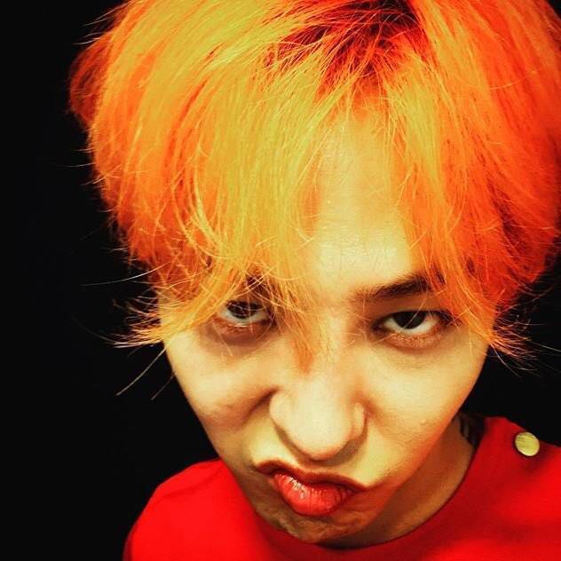 SASAGER--南城2楼53侧档 南城 档口微信二维码及货源实拍