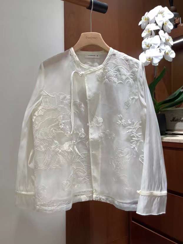 YY -107栋B11 南油原创设计 档口微信二维码及货源实拍