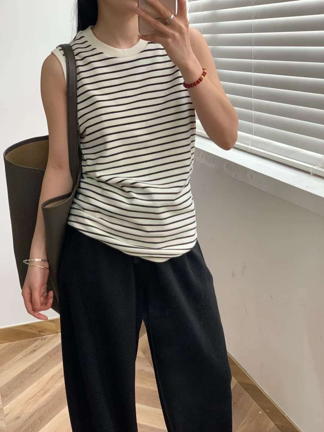 联合扩展/积美-111栋150 南油原创设计 档口微信二维码及货源实拍