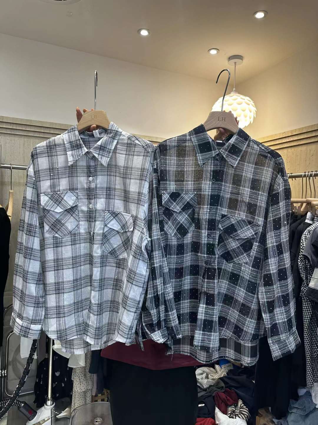 LH STUDIO-南城3楼c15档 南城 档口微信二维码及货源实拍