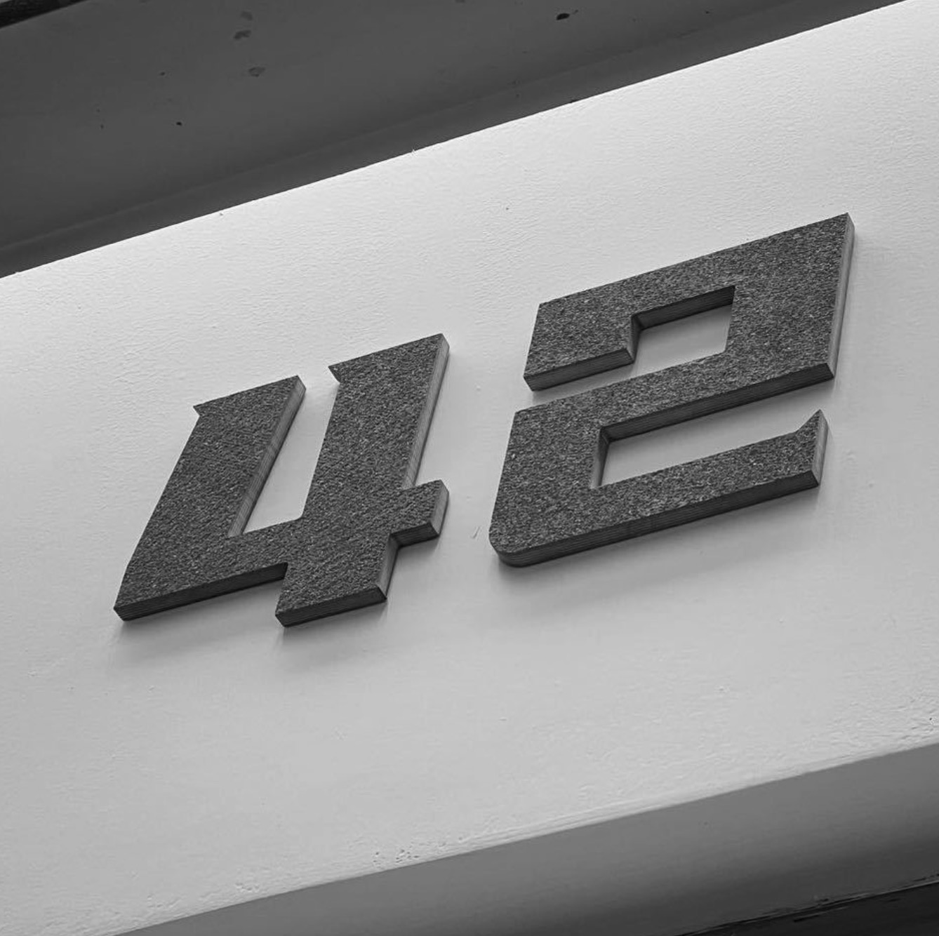 42-sishier 万佳1楼5街42 万佳 档口微信二维码及货源实拍