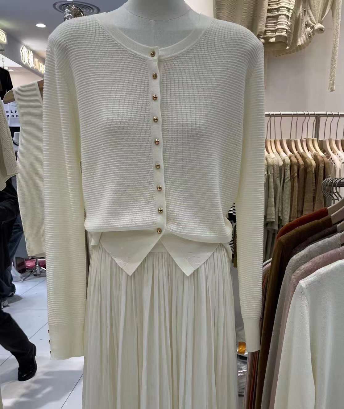 Zhang.Ya+-新中国2328档