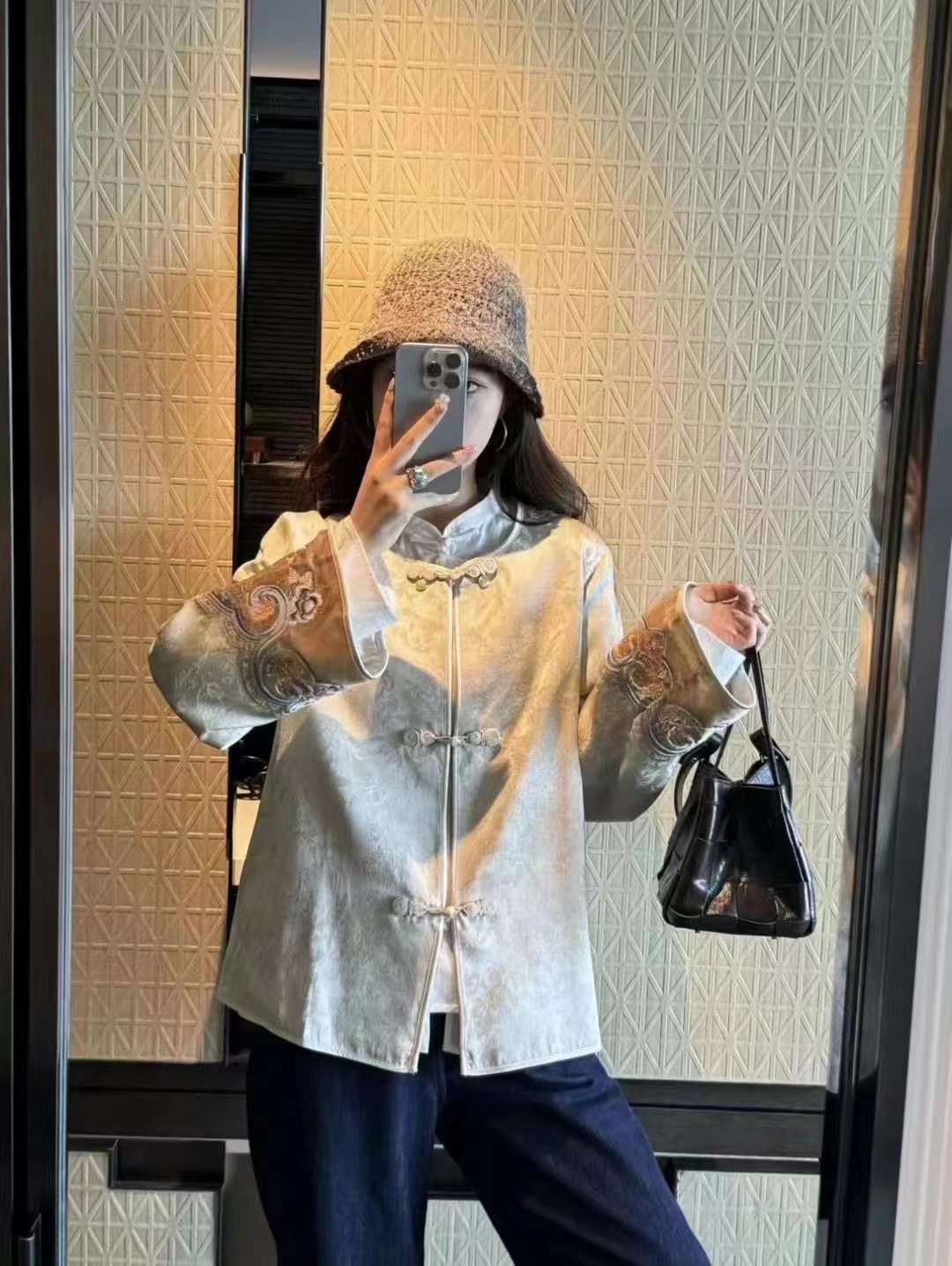 创衣 新中式-108栋B09 南油原创设计 档口微信二维码及货源实拍