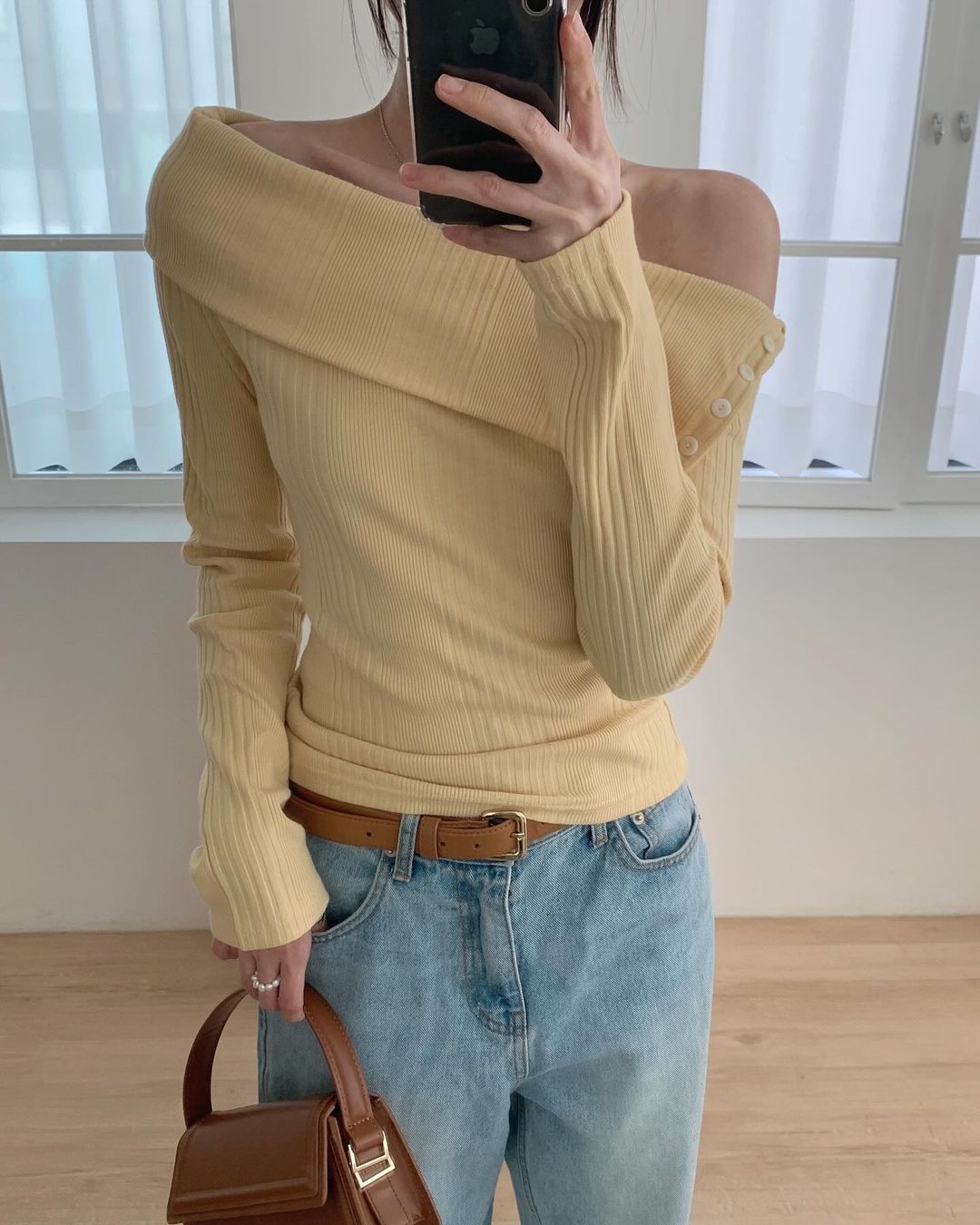 forus-The ot 4F I-18 theot 档口微信二维码及货源实拍