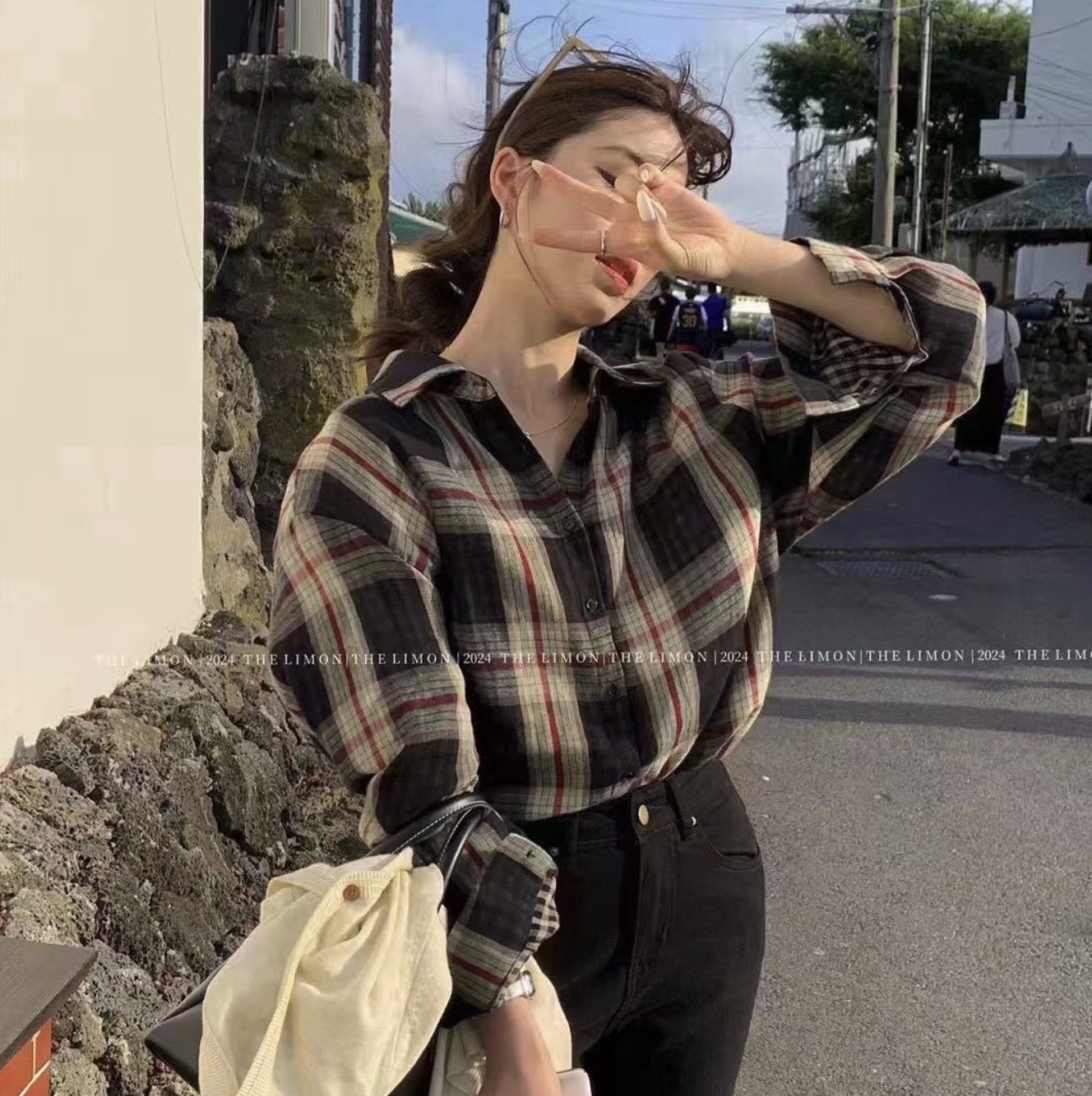 雪儿家-新中国1楼D41 十三行服装批发市场 档口微信二维码及货源实拍