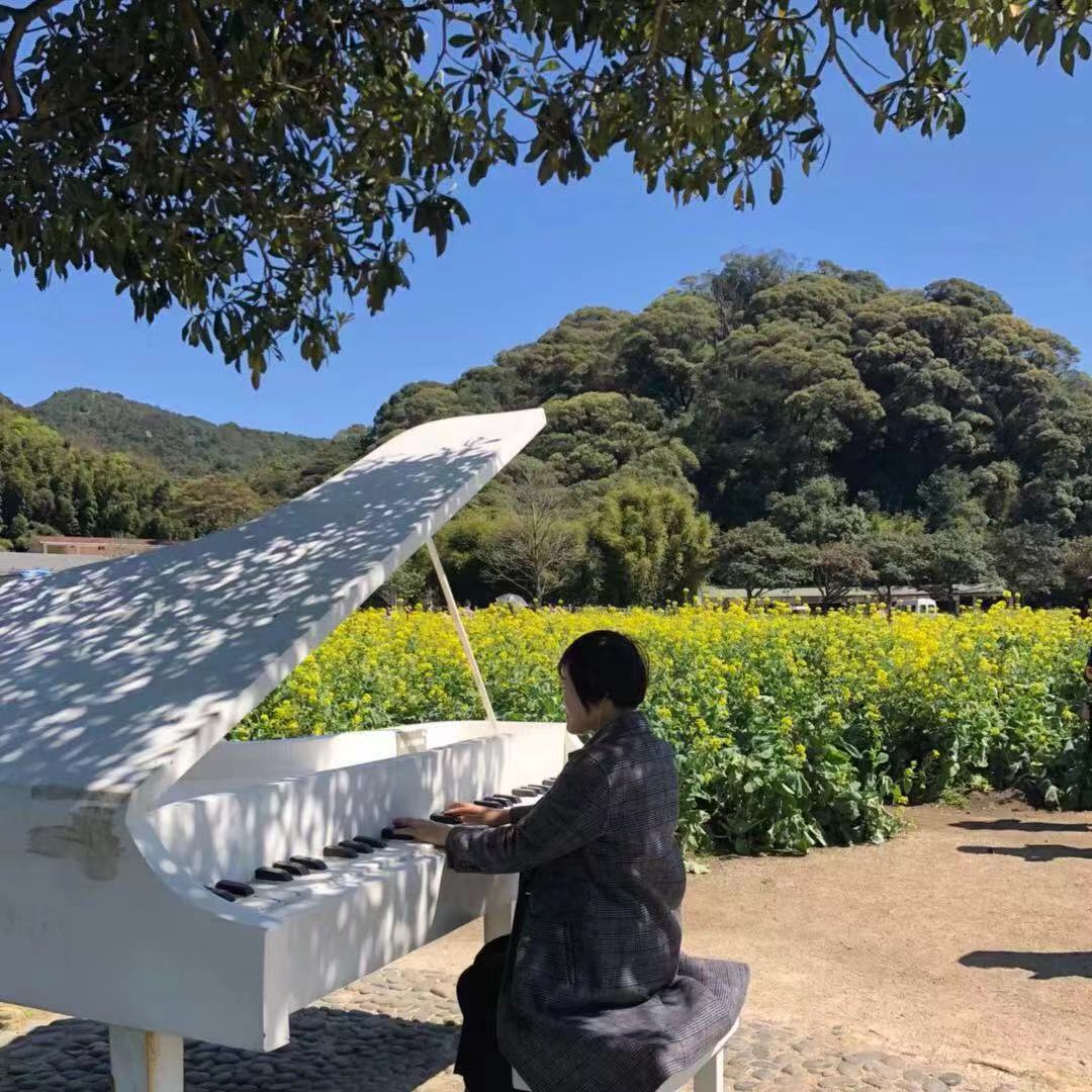 秀禹涵-万佳2楼D295