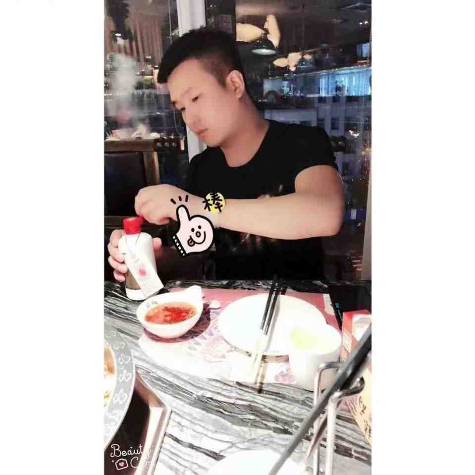 桐丝工厂 1 档口微信二维码及货源实拍