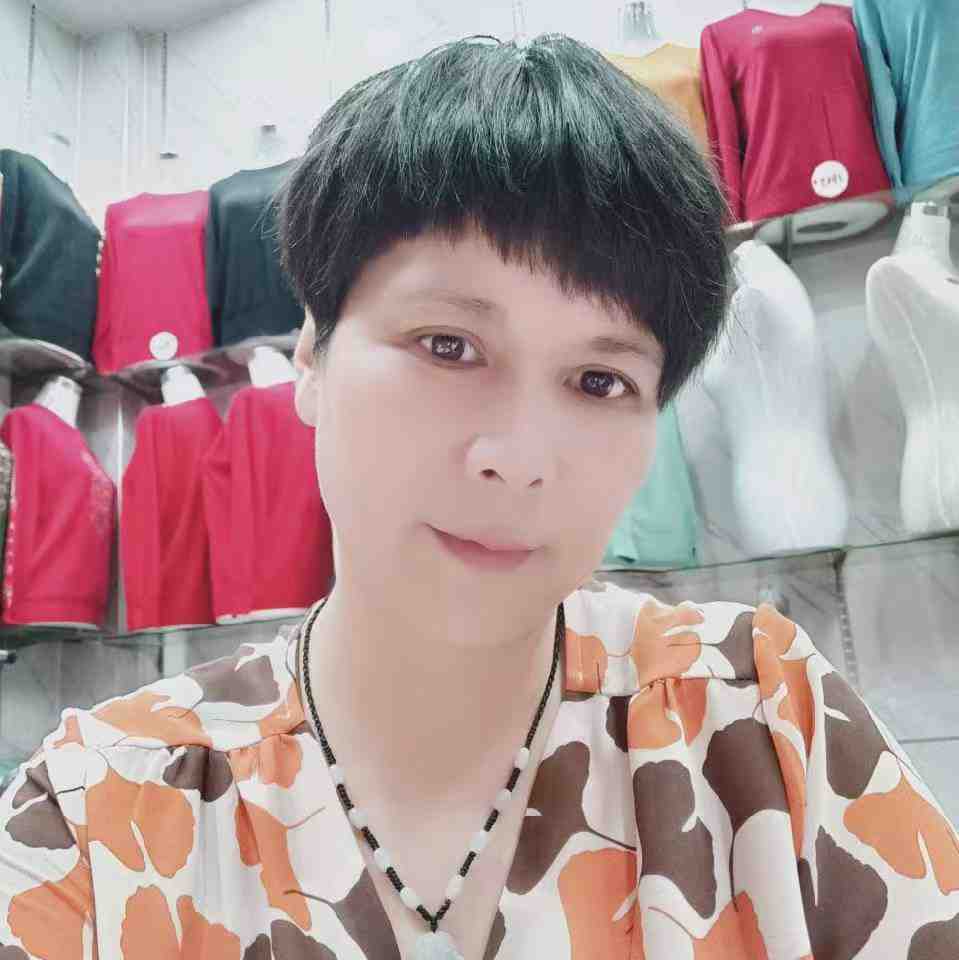 贝怡鸿-嘉兴街706