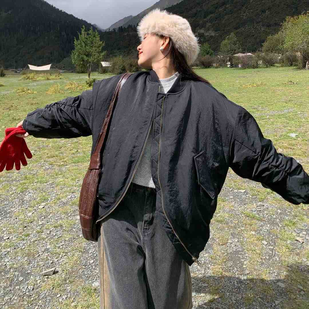 M.FIVE-新中国A413 十三行服装批发市场 档口微信二维码及货源实拍