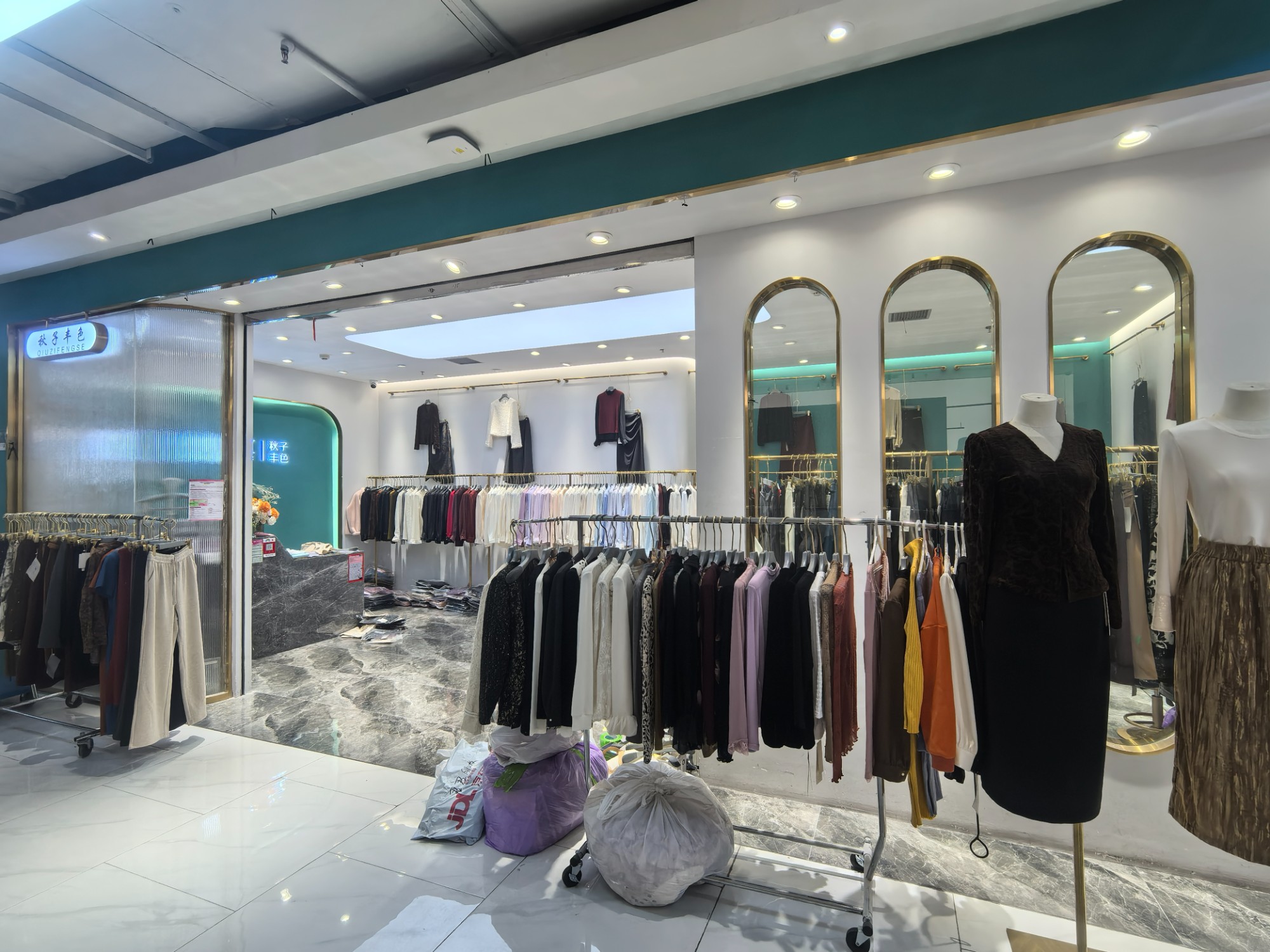 大张总 9意法 档口微信二维码及货源实拍