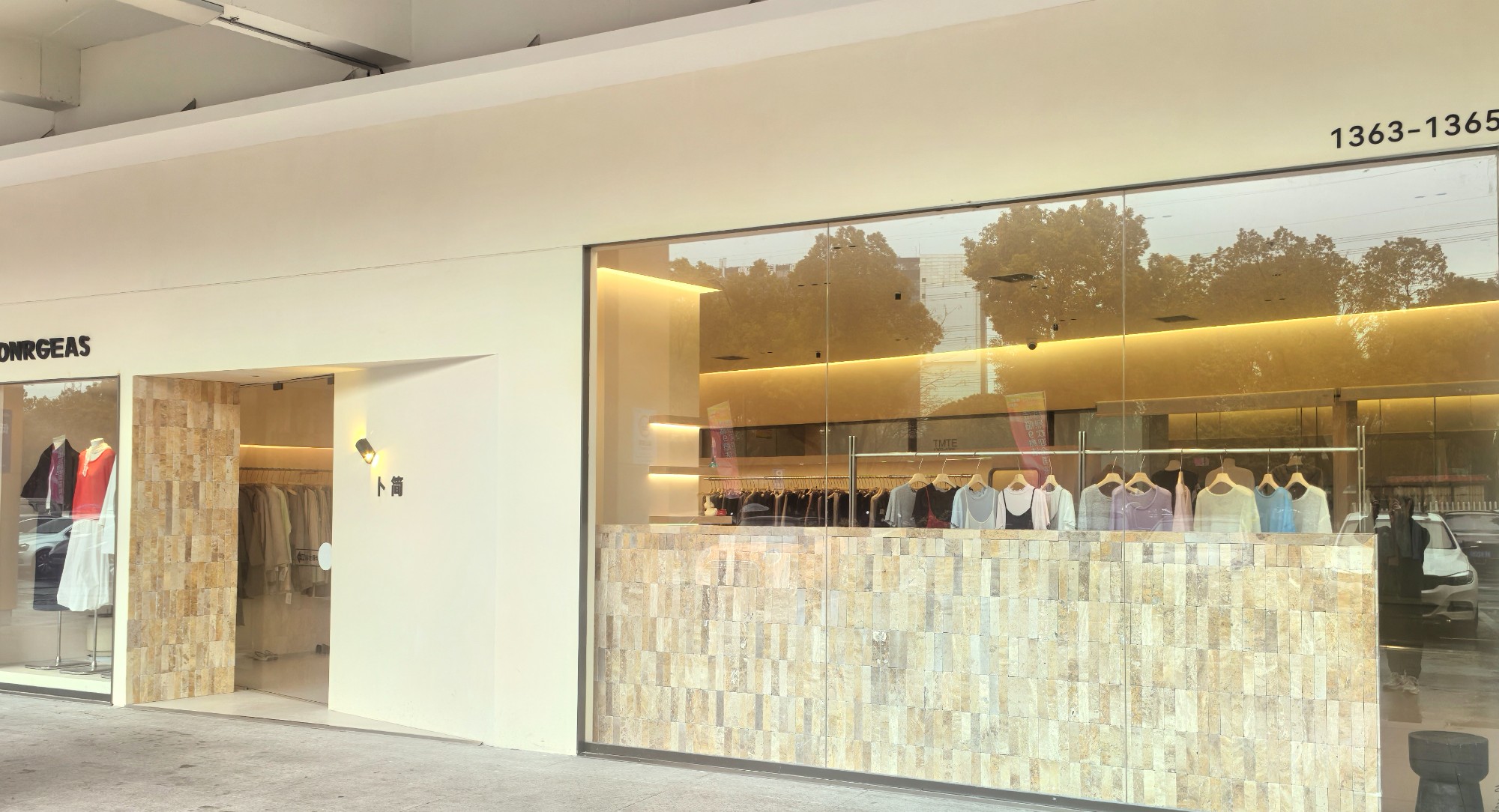 卜简 9意法 档口微信二维码及货源实拍