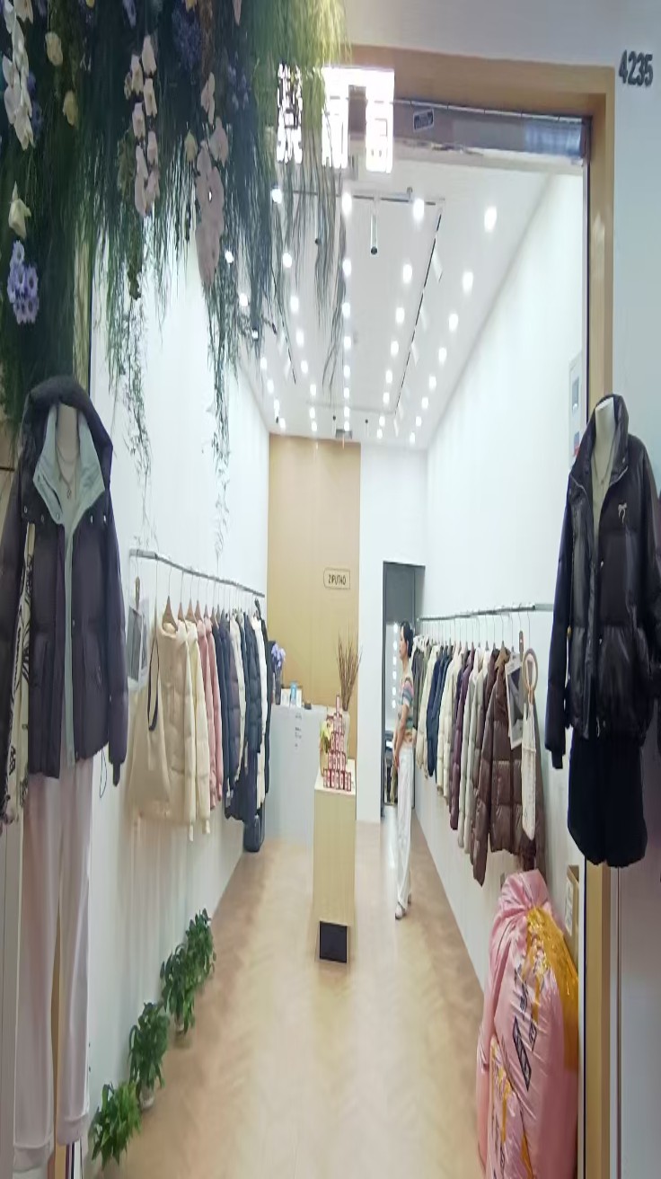 紫葡萄 1 档口微信二维码及货源实拍