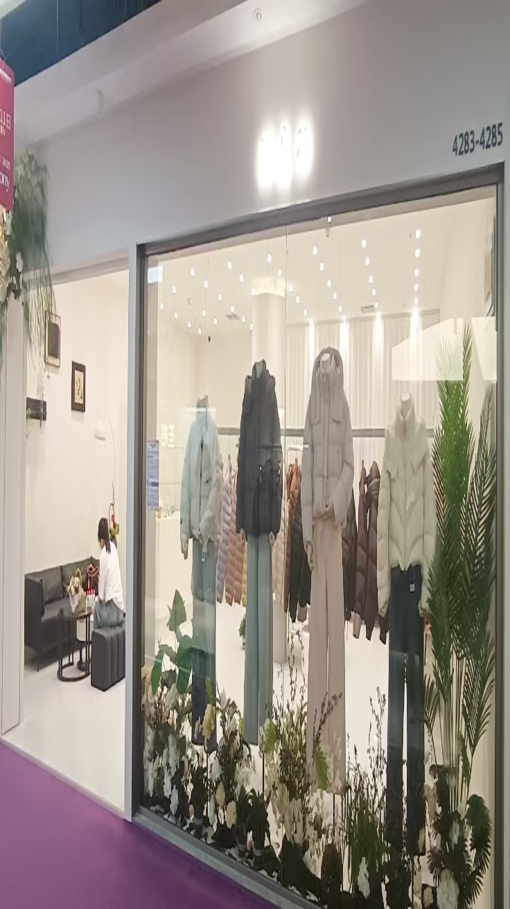 翊曼羽 9意法 档口微信二维码及货源实拍