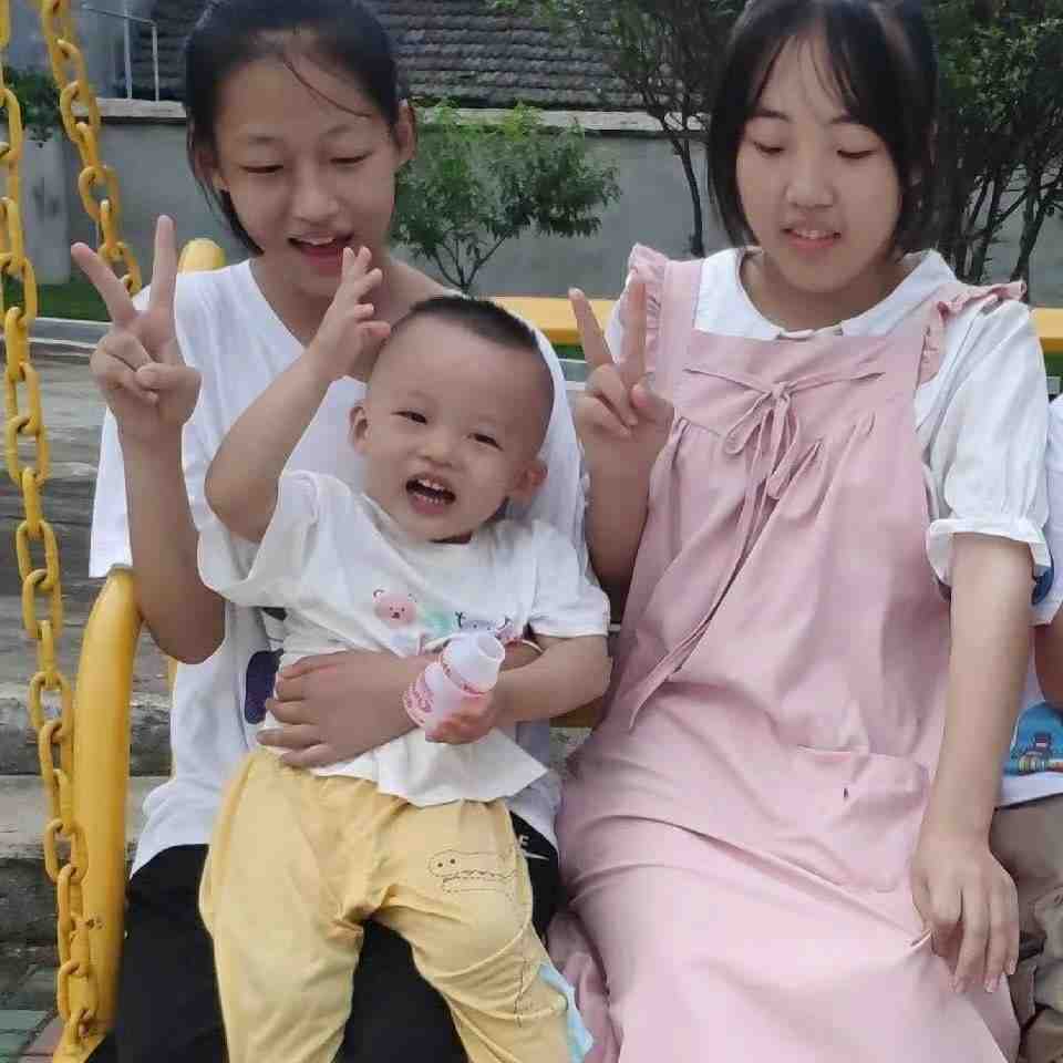 依依+-金马5F E35