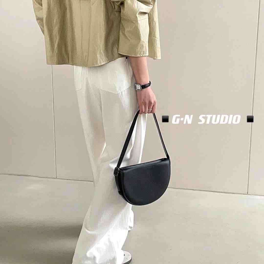 GN-南城3F100 南城 档口微信二维码及货源实拍 GN-南城3F100 南城 档口微信二维码及货源实拍