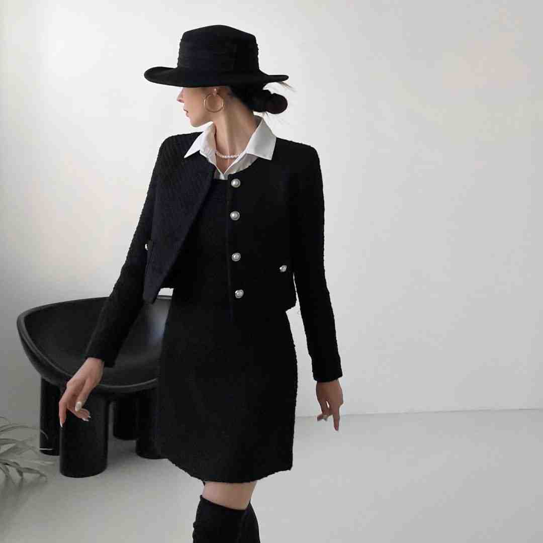 aska-THEOT B2층 B24 theot 档口微信二维码及货源实拍 aska-THEOT B2층 B24 theot 档口微信二维码及货源实拍