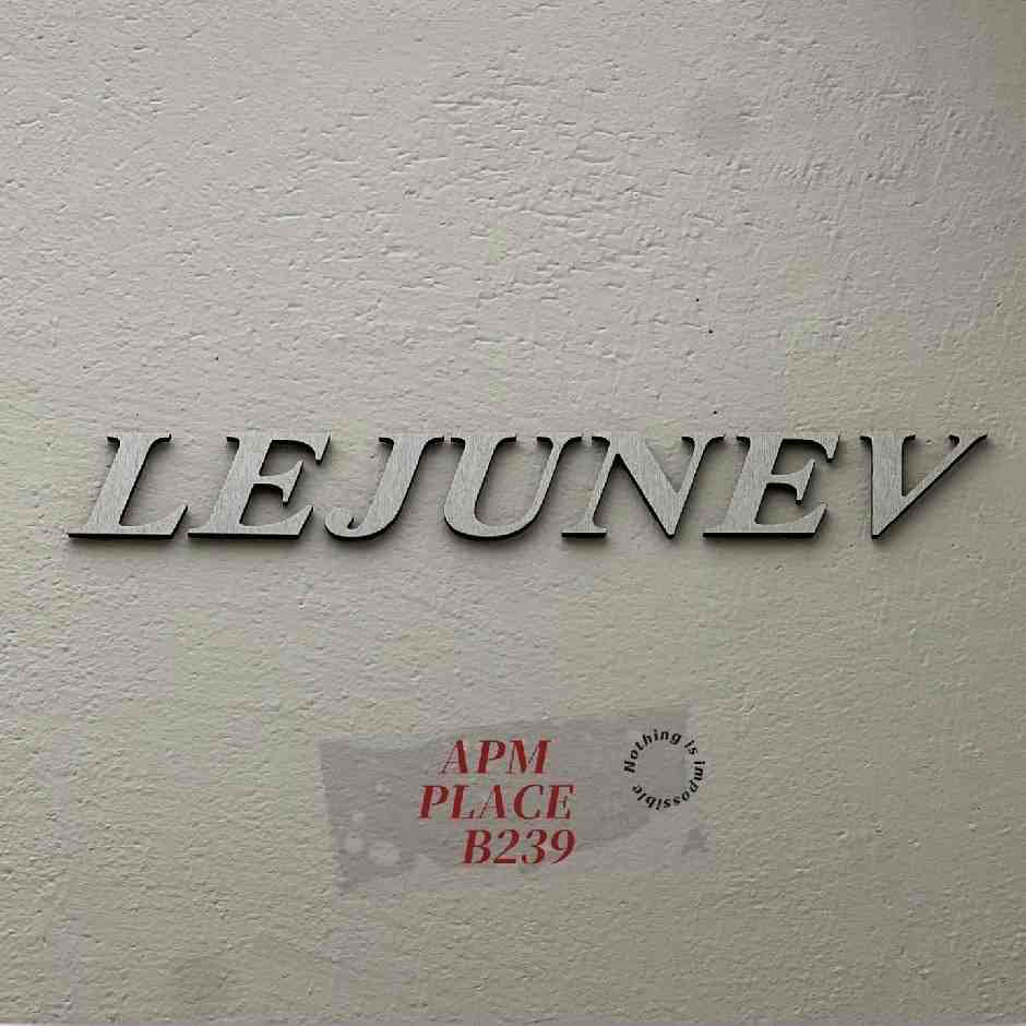 LEJUNEV-APMPLACE B239 apmplace 档口微信二维码及货源实拍