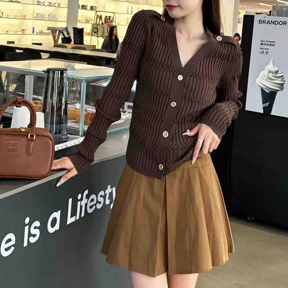 金牛座-世纪1楼72A