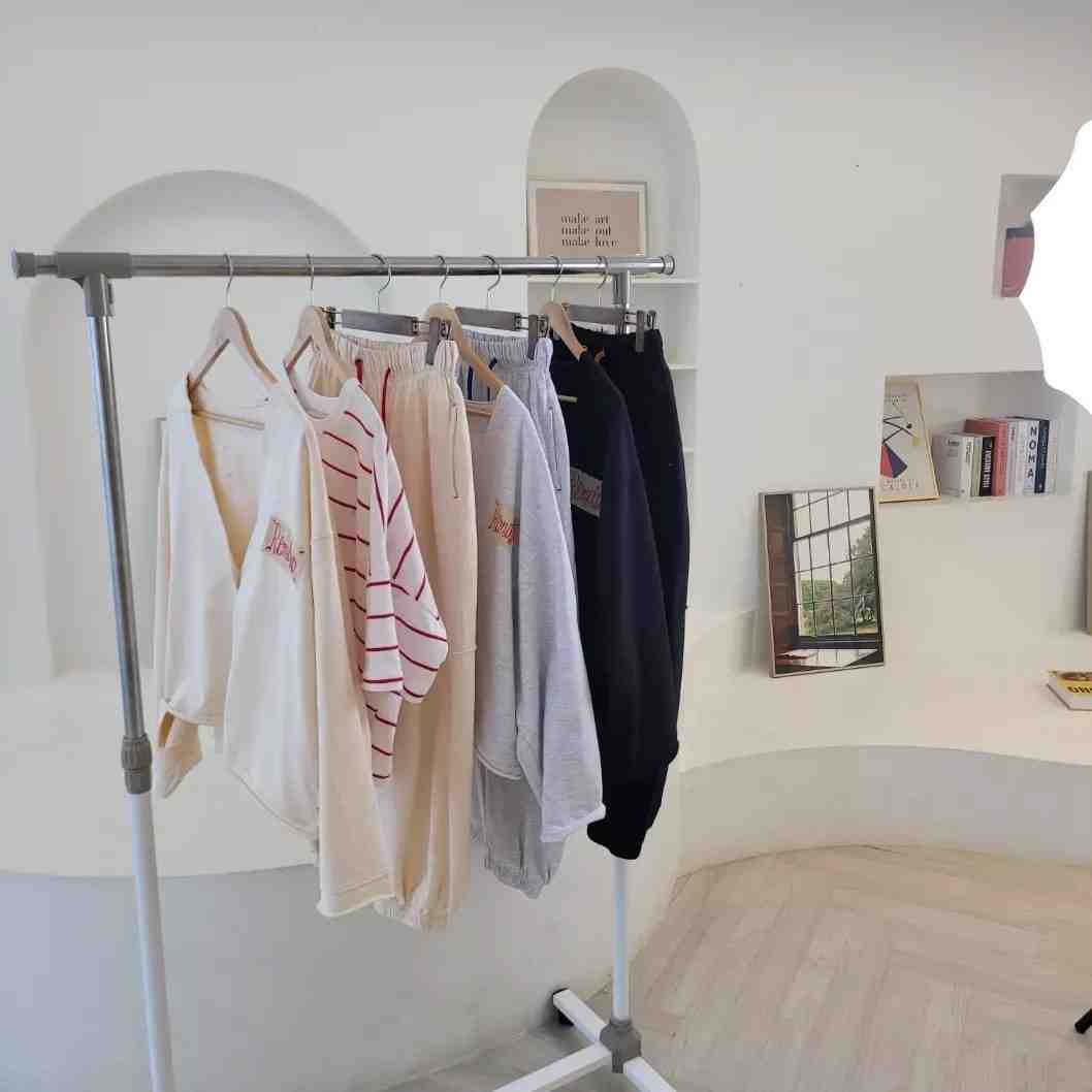 YESFREE-Queen’s  4F 448