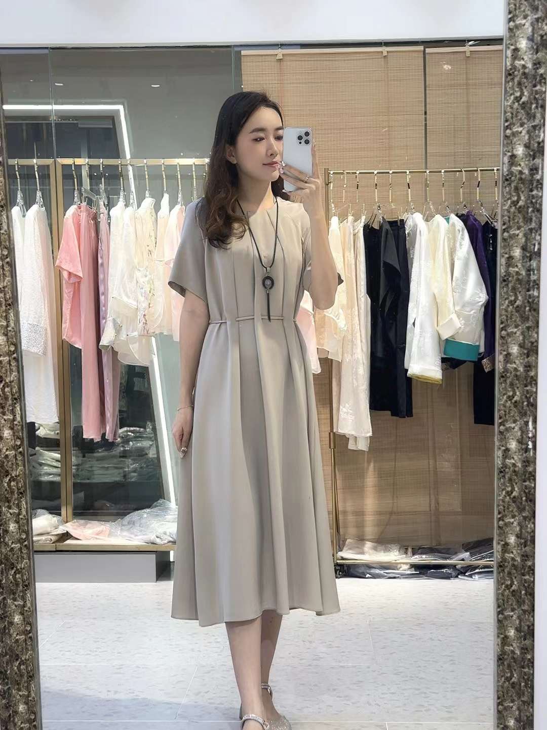 奈尚服饰NAISAI-聚道3楼c315 产品图