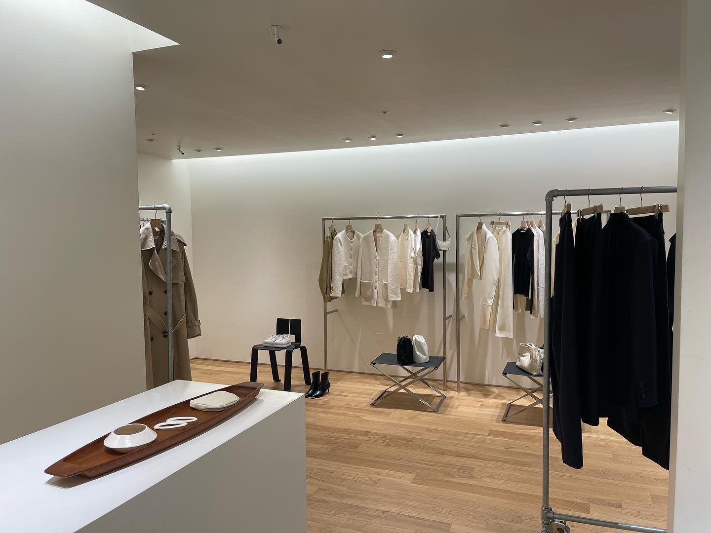 STATEMENT -APMPLACE 218 产品图
