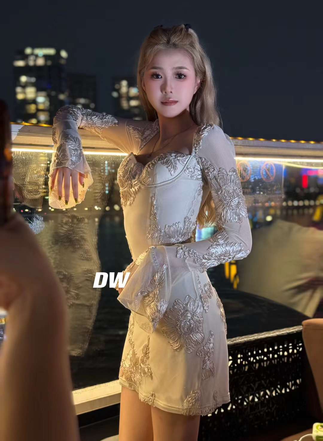 DW高定--新中国A521 产品图