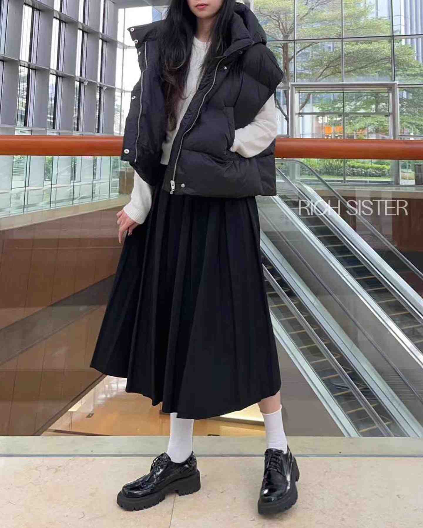 rich sister-APM PLACE 7F 18-1 产品图