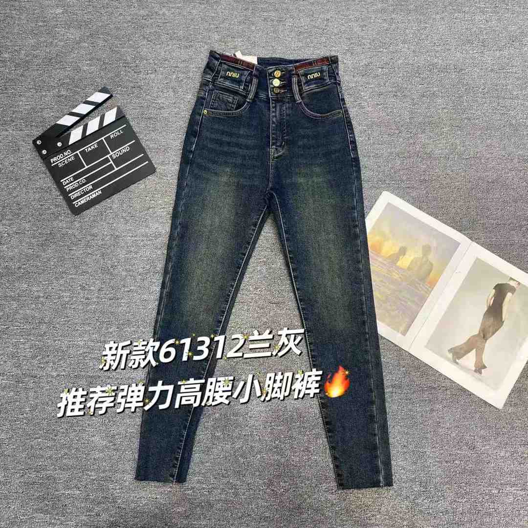 iZW牛仔--万佳10街6 产品图
