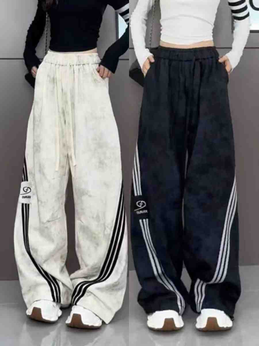 依妍服饰-南城一楼C226-1 产品图