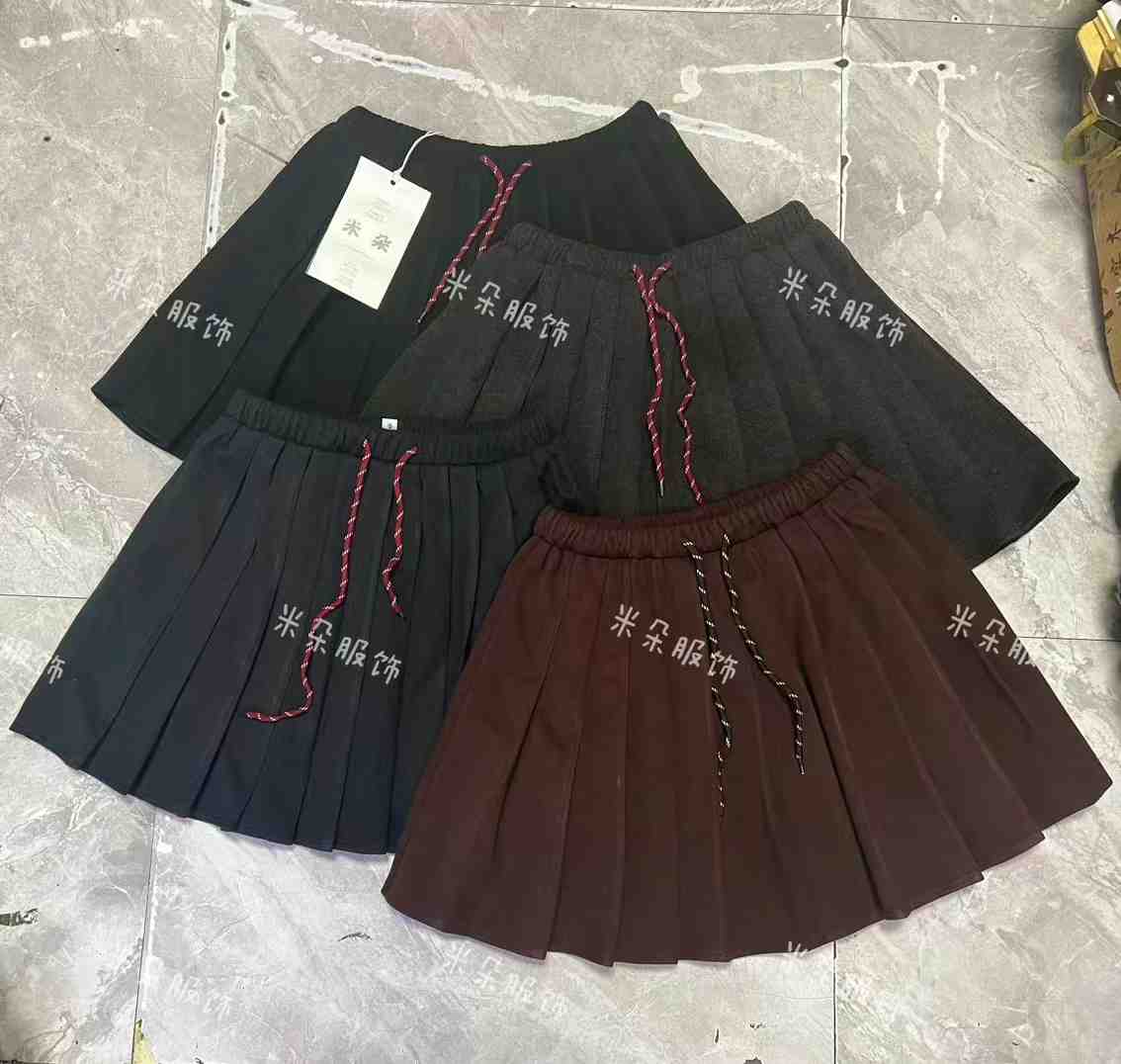 米朵服饰-金马一楼4街280 产品图
