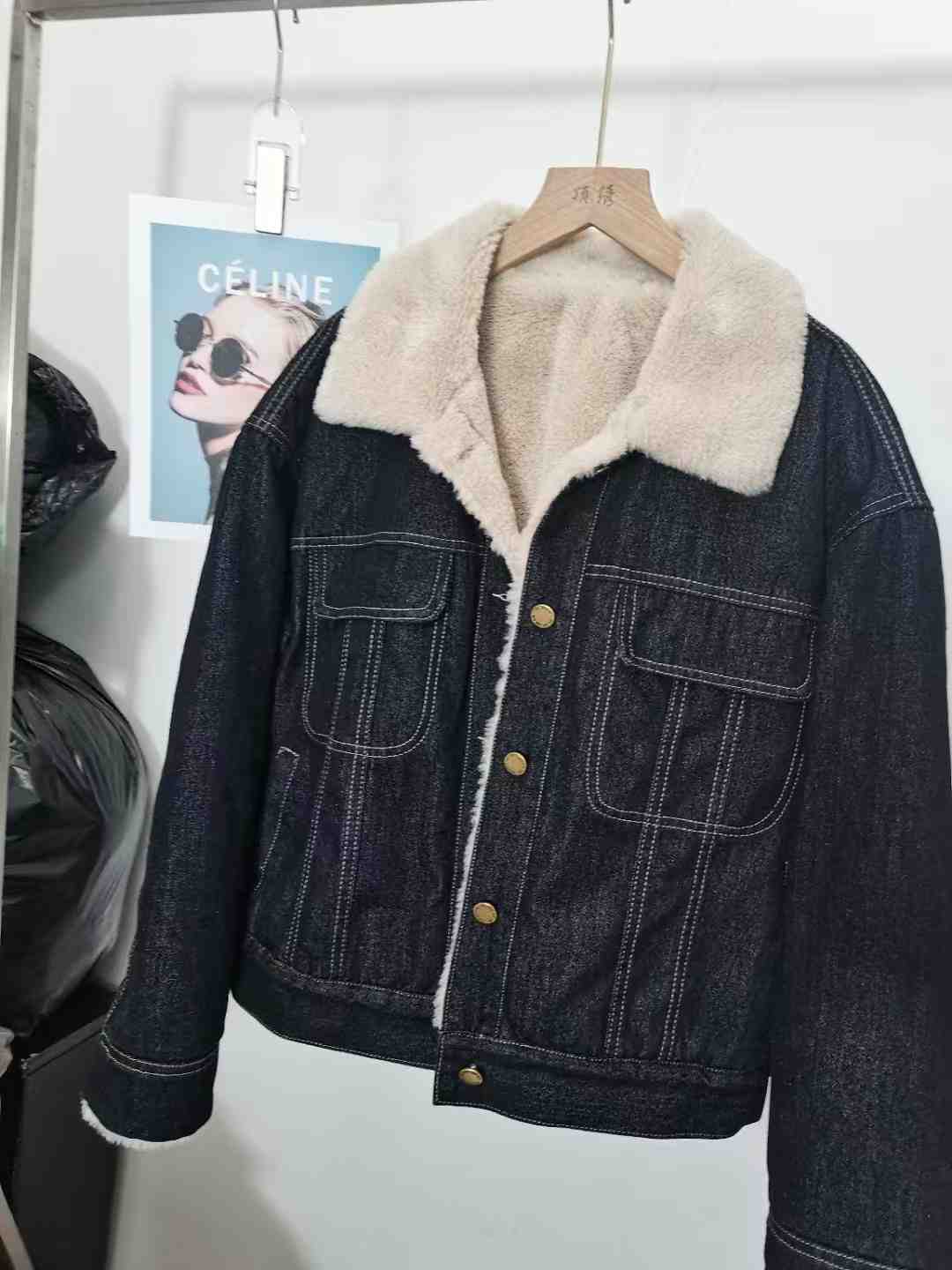 顶绣牛仔-金马3楼185-1档 产品图