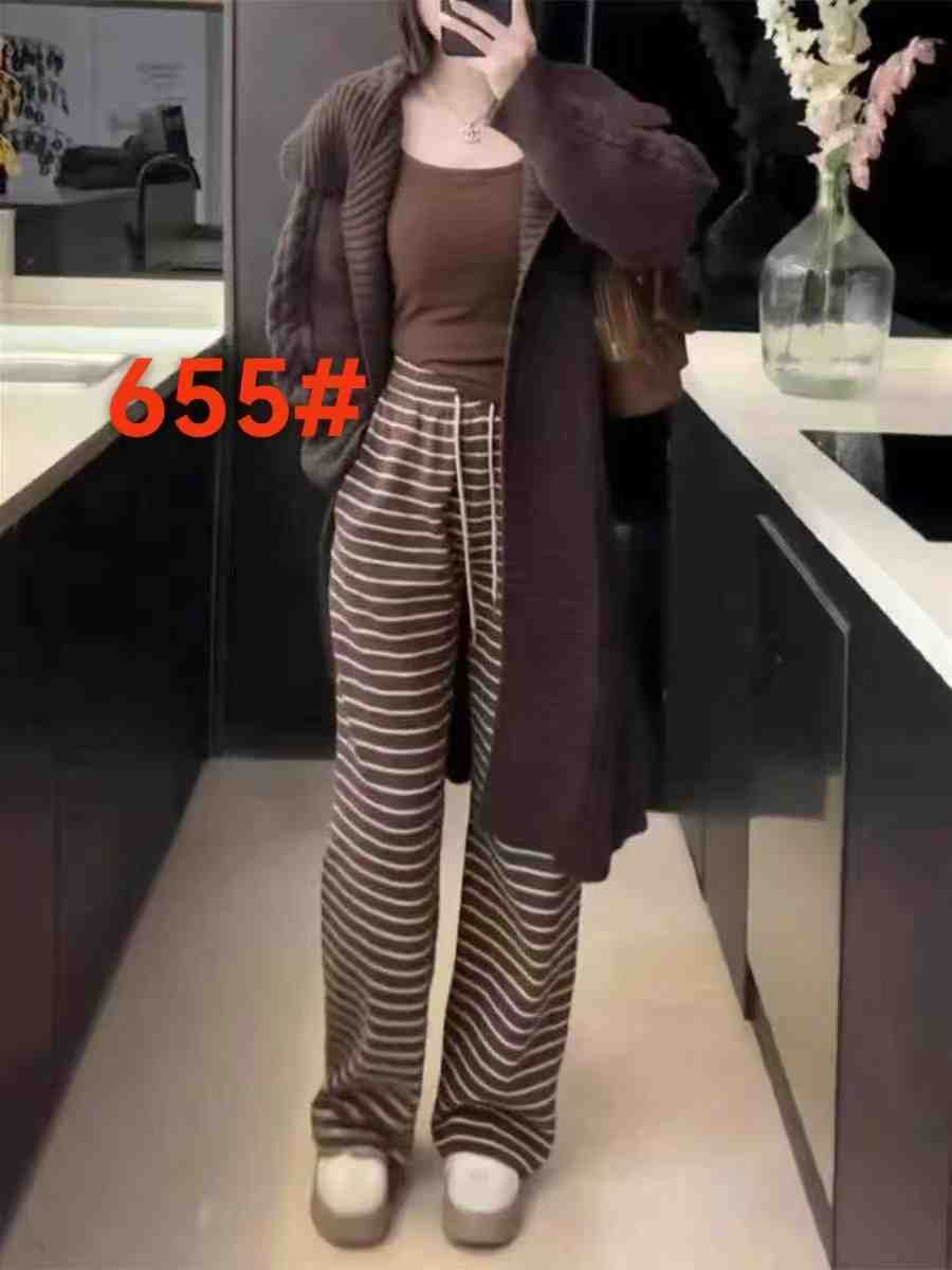 雅澜服饰-南城一楼B149 产品图