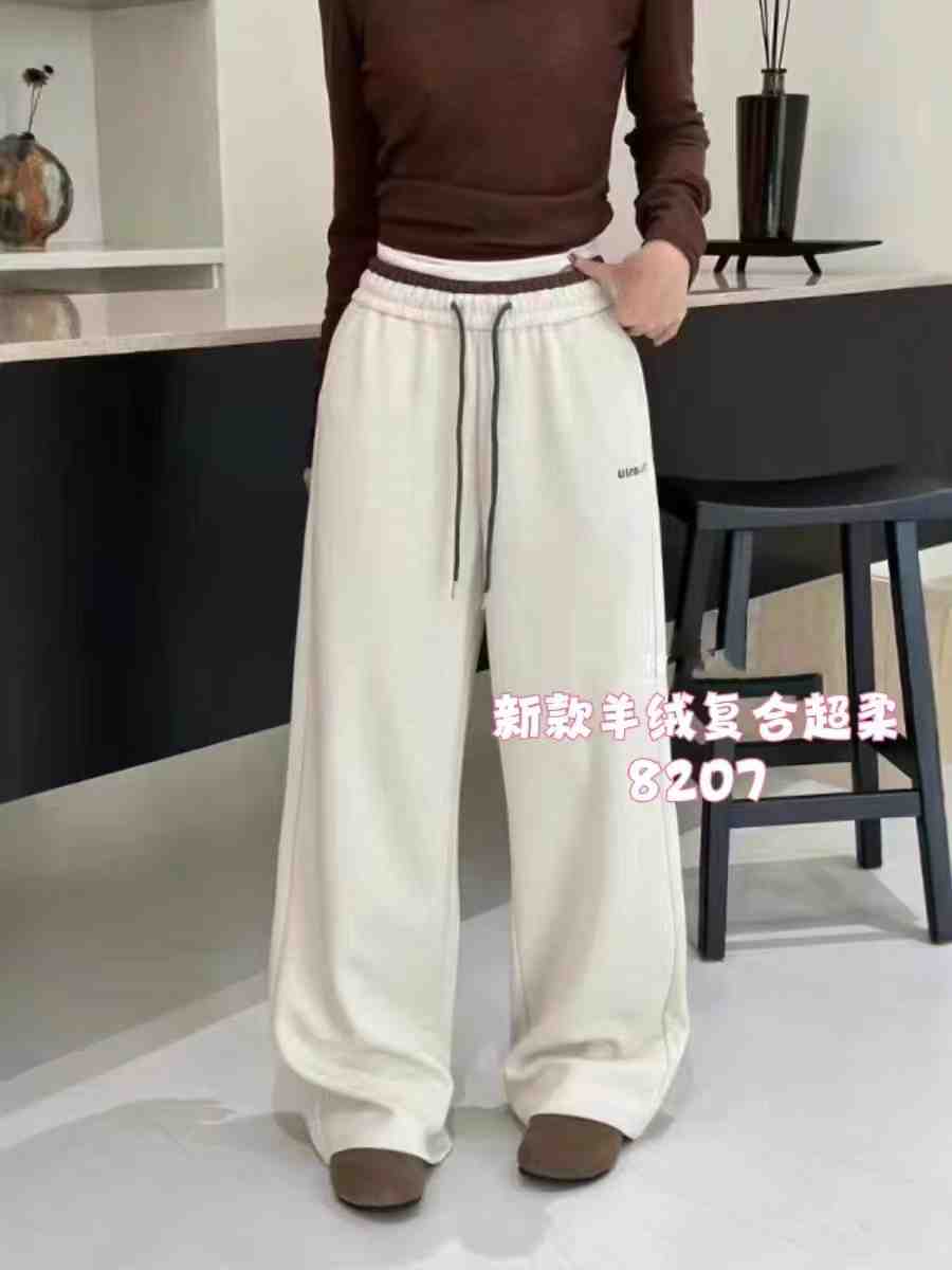 潇潇服饰-南城一楼C231 产品图