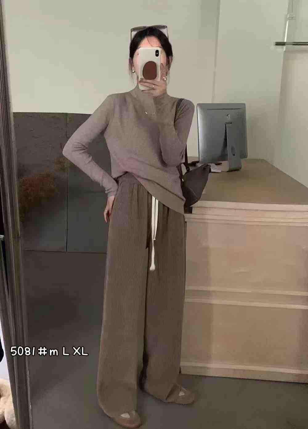 靓派服饰-南城 产品图