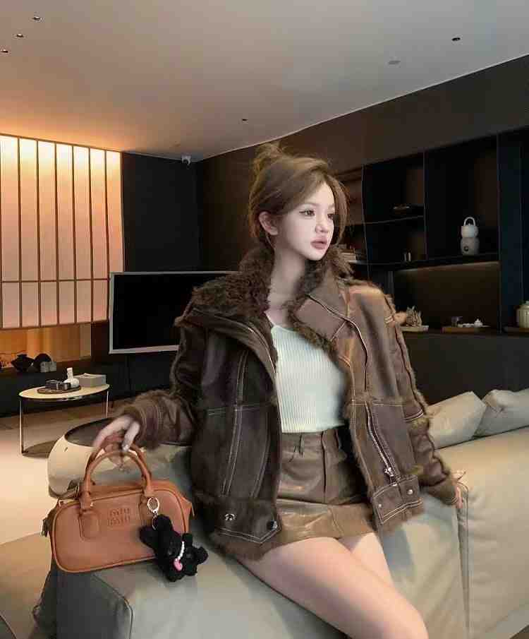 聚衣点家-万佳6街52 产品图