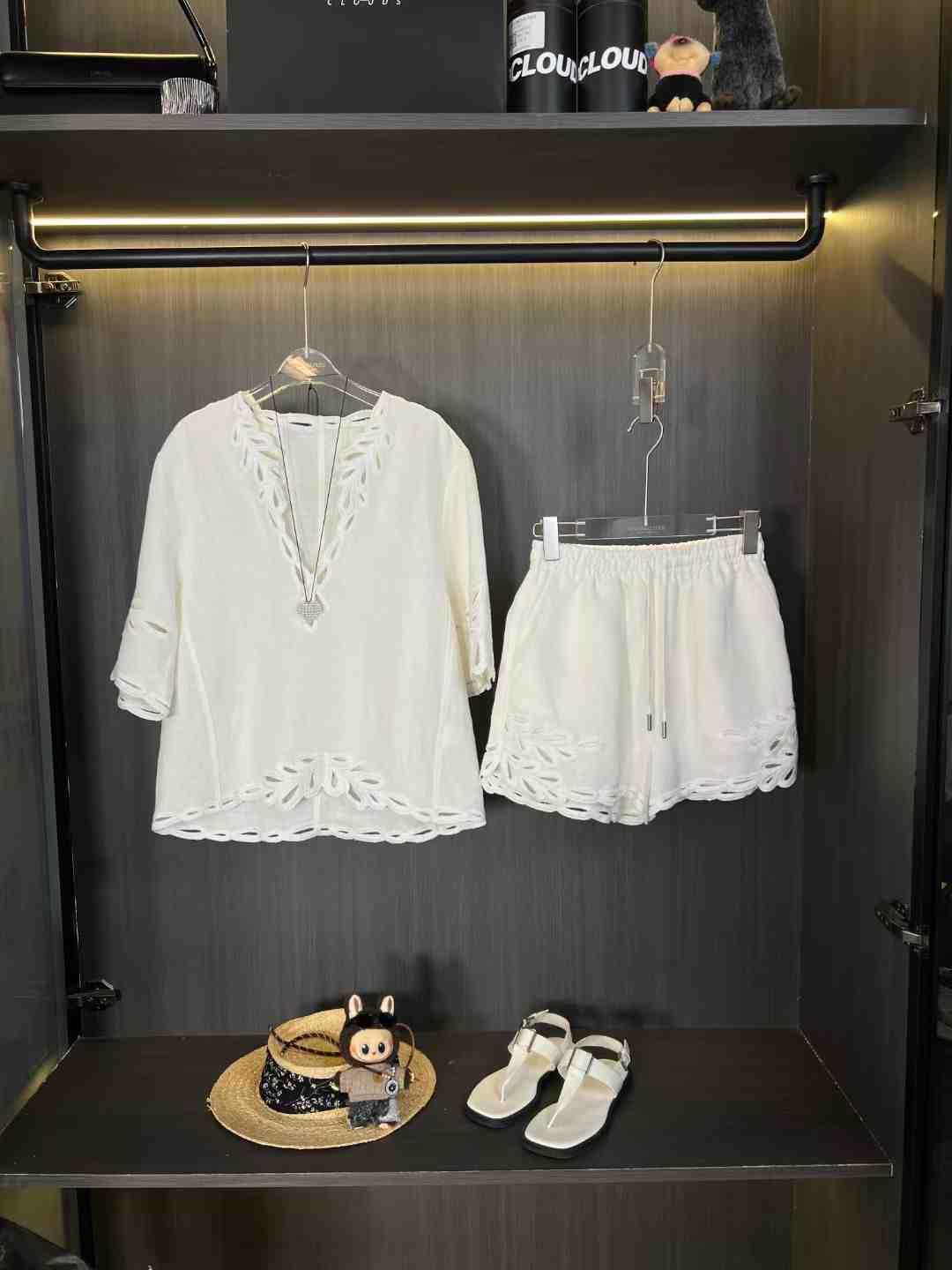 Rising&clouds 产品图
