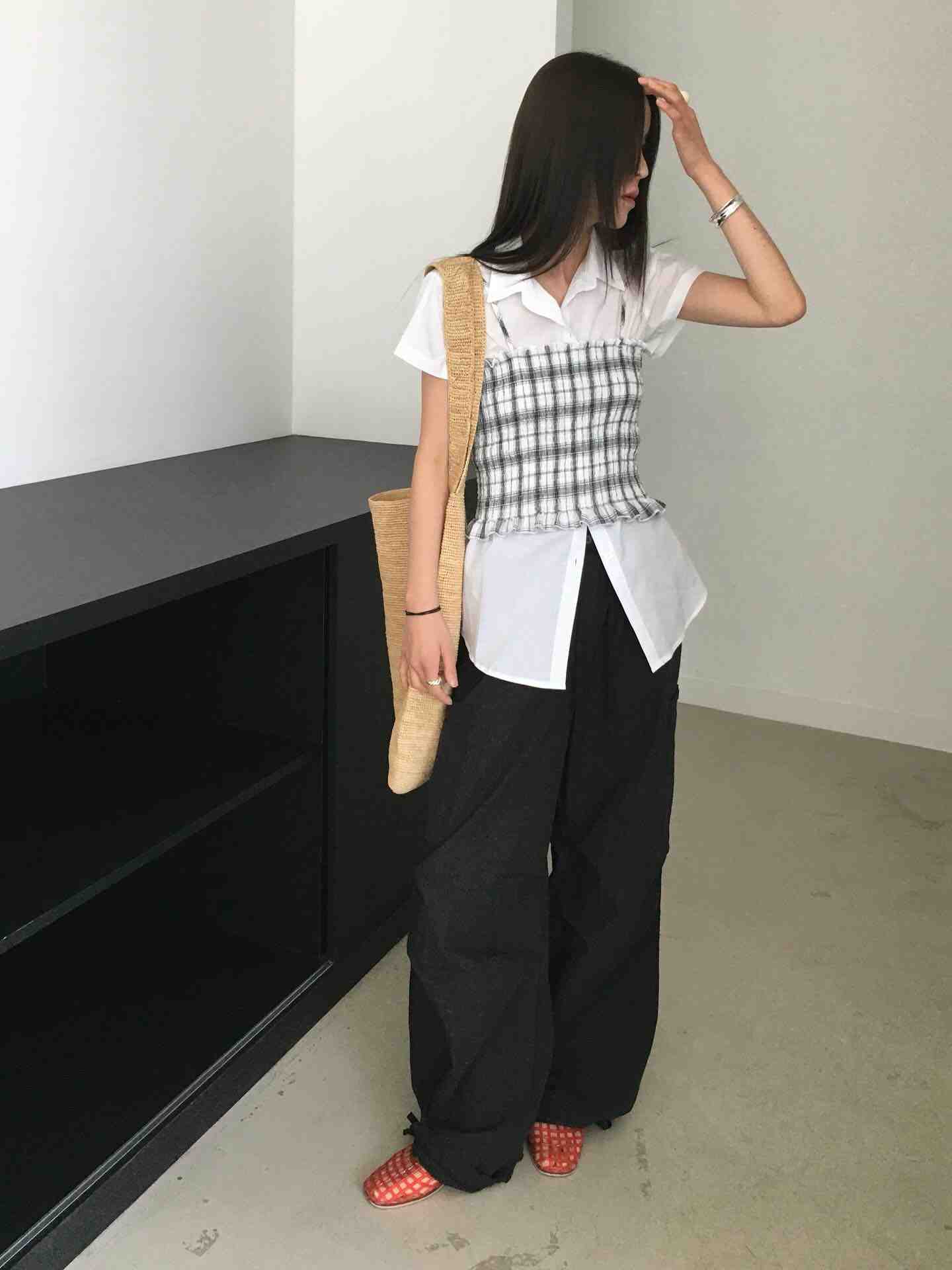 MONDAYMORING-apmPLACE 2F12 产品图