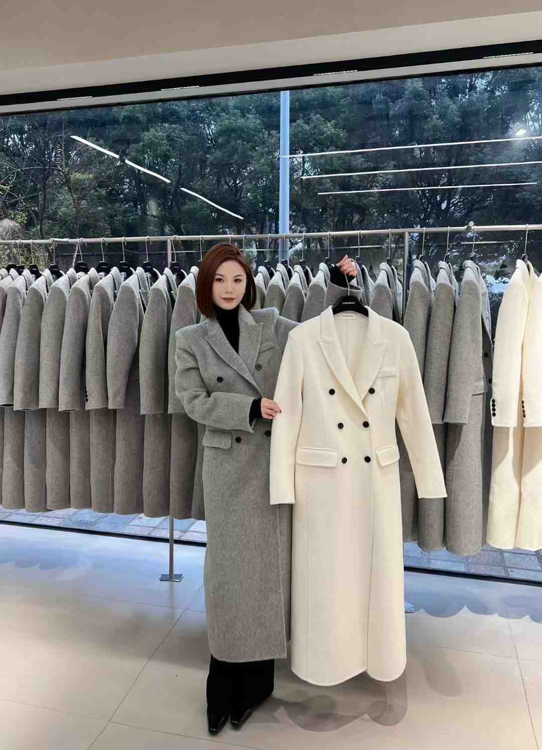 卡奢菲 大衣--A627 产品图