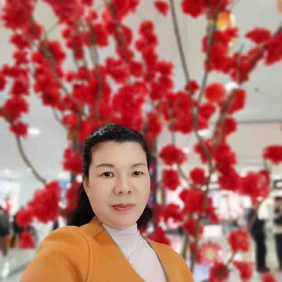 卓尔服饰 产品图