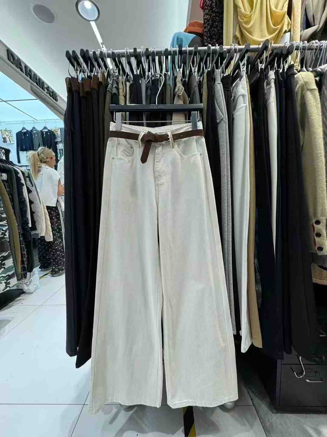 UNANA 2317-2319 产品图