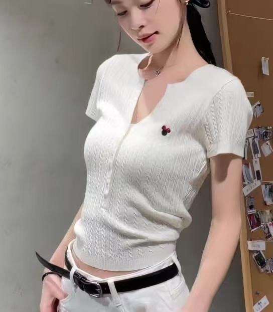 梓轩服饰 产品图